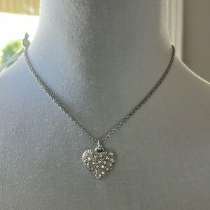 NWT! Chico’s The Crystal Heart Necklace